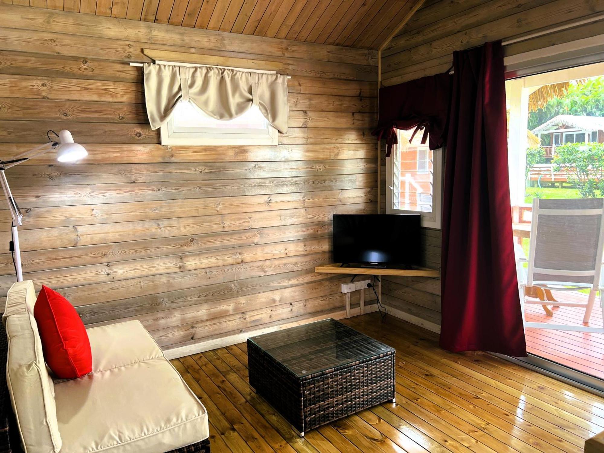 Red Hibiscus Villas Rarotonga Exterior photo