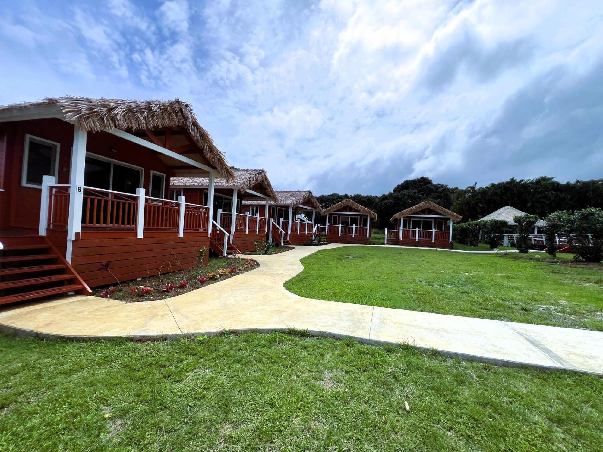 Red Hibiscus Villas Rarotonga Exterior photo